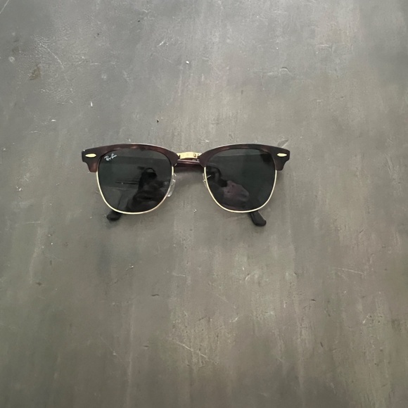 Ray-Ban Clubmaster Sunglasses - Picture 2 of 3